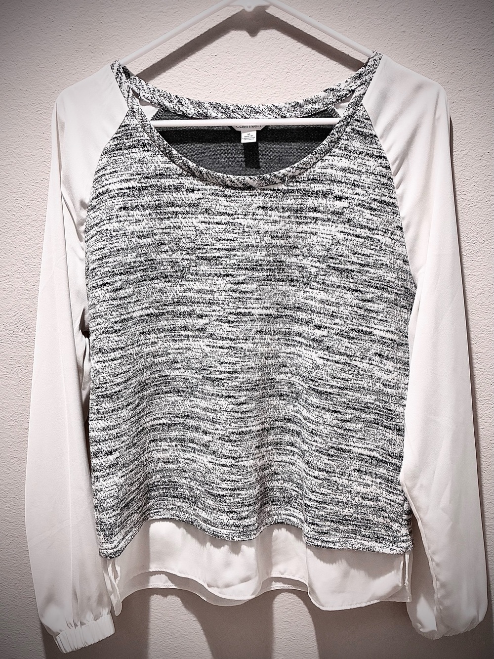 Calvin Klein Women’s Heather Grey & White Long Sleeve Blouse size Medium